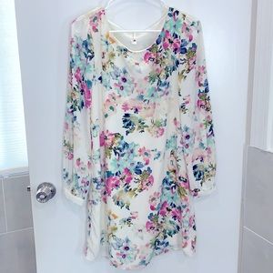 Long sleeve floral shift dress